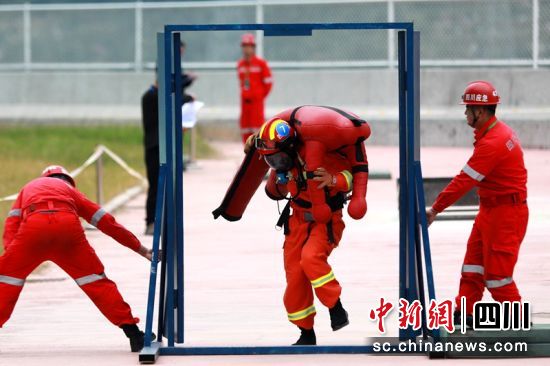 比賽現(xiàn)場(chǎng)。四川應(yīng)急供圖 比賽現(xiàn)場(chǎng)。四川應(yīng)急供圖