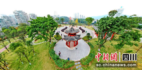 宜賓城市中的公園。陳憶 攝 宜賓城市中的公園。陳憶 攝