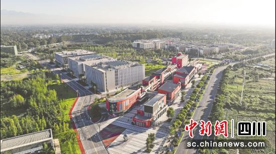 成都影視城。郫都區融媒體中心 供圖 成都影視城。郫都區融媒體中心 供圖