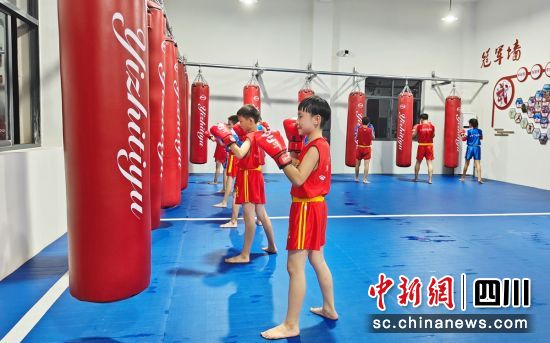 體能鍛煉。 體能鍛煉。