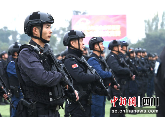 比武開幕式現場。記者安源 攝 比武開幕式現場。記者安源 攝