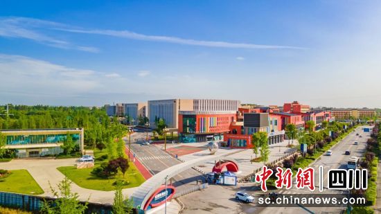 成都影視城。郫都區融媒體中心 供圖 成都影視城。郫都區融媒體中心 供圖
