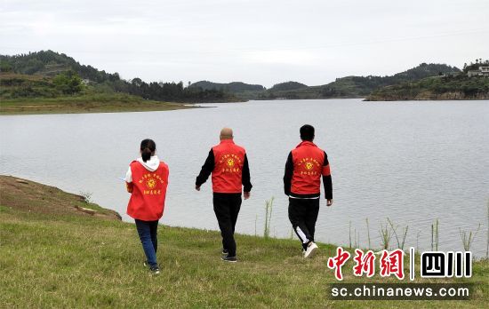 開展日常巡護。 三臺縣委宣傳部供圖 開展日常巡護。 三臺縣委宣傳部供圖