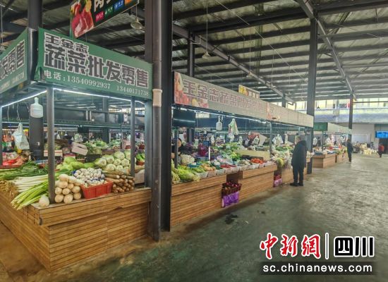 煥然一新的雙河市場。汶川縣委宣傳部 供圖 煥然一新的雙河市場。汶川縣委宣傳部 供圖