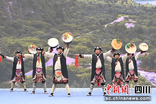 開幕式上的文藝演出。記者安源 攝 開幕式上的文藝演出。記者安源 攝
