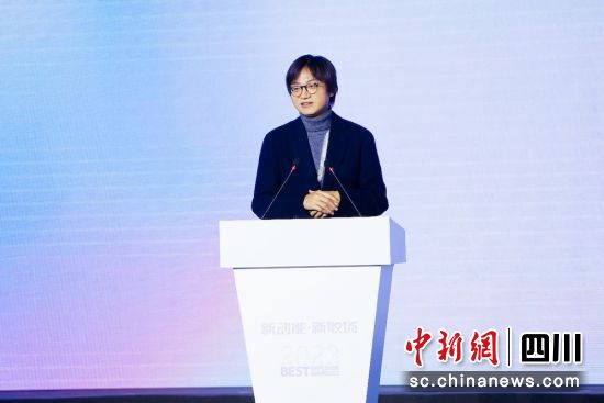 智聯招聘集團董事長、CEO郭盛致辭并作精彩演講。智聯招聘 供圖 智聯招聘集團董事長、CEO郭盛致辭并作精彩演講。智聯招聘 供圖