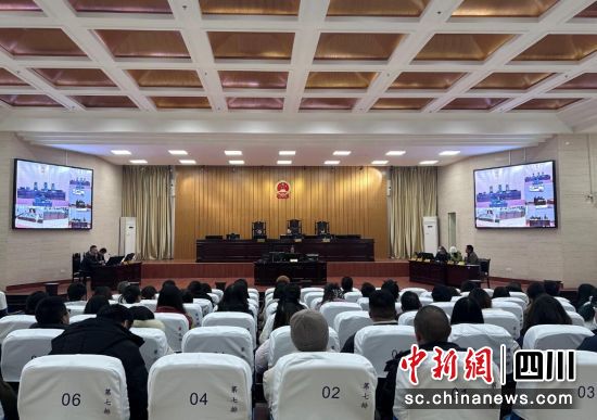 旁聽庭審活動。汶川縣委宣傳部 供圖 旁聽庭審活動。汶川縣委宣傳部 供圖