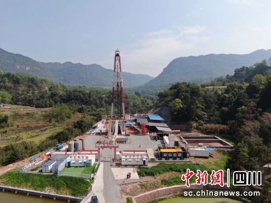 為川渝“氣大慶”建設貢獻力量。習天宇 攝 為川渝“氣大慶”建設貢獻力量。習天宇 攝