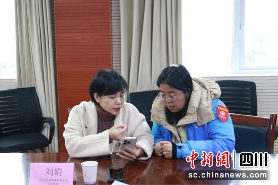 義診活動現場。中鐵八局七公司 供圖 義診活動現場。中鐵八局七公司 供圖