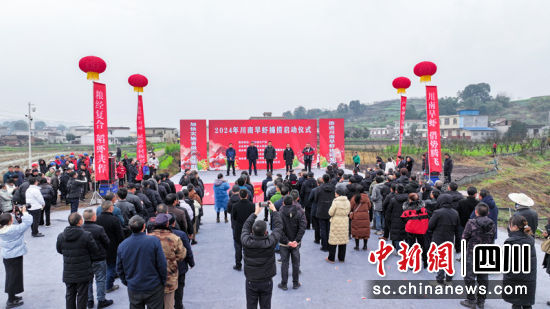 會(huì)議現(xiàn)場(chǎng)。伍歐 攝 會(huì)議現(xiàn)場(chǎng)。伍歐 攝