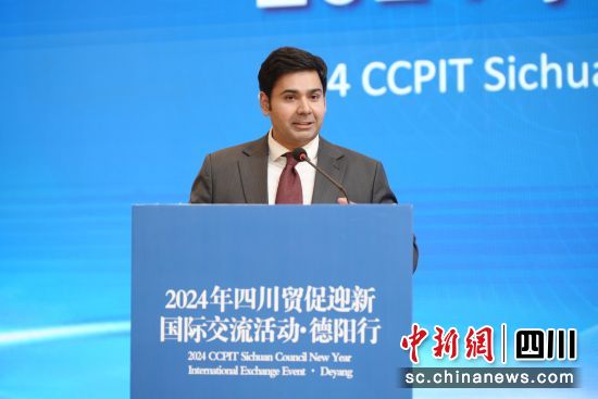 巴基斯坦伊斯蘭共和國駐成都總領事館代總領事阿迦·胡楠做交流發言。(四川省貿促會 供圖) 巴基斯坦伊斯蘭共和國駐成都總領事館代總領事阿迦·胡楠做交流發言。(四川省貿促會 供圖)