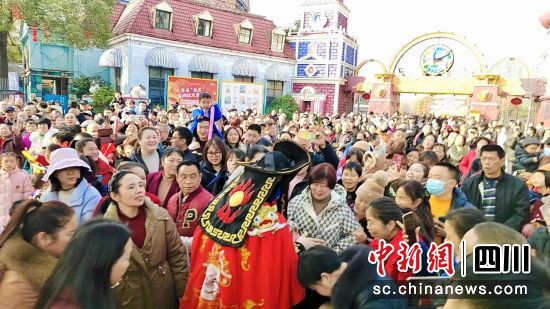 活動現(xiàn)場。南湖夢幻島供圖 活動現(xiàn)場。南湖夢幻島供圖
