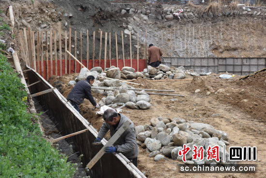 施工現場。曹琳 攝 施工現場。曹琳 攝
