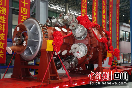 東方電氣集團全國產化F級50兆瓦重型燃氣輪機。東方電氣集團 供圖 東方電氣集團全國產化F級50兆瓦重型燃氣輪機。東方電氣集團 供圖
