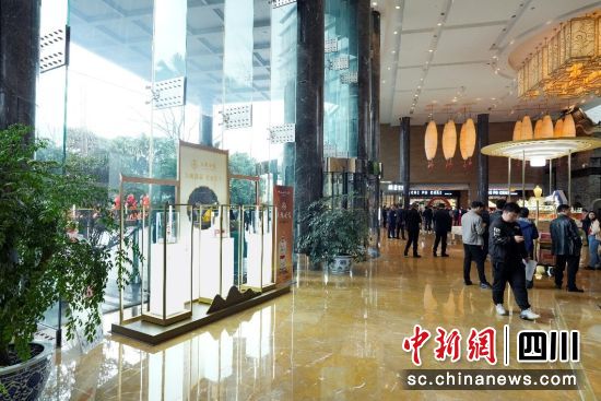 圖為五糧好客亮相成都春季糖酒會。五糧好客 供圖 圖為五糧好客亮相成都春季糖酒會。五糧好客 供圖