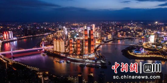 圖為重慶朝天門夜景。成都文旅集團 供圖 圖為重慶朝天門夜景。成都文旅集團 供圖