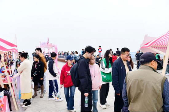 最佳花期已至,這個(gè)春日來(lái)龍泉與桃花進(jìn)行一場(chǎng)唯美邂逅 最佳花期已至,這個(gè)春日來(lái)龍泉與桃花進(jìn)行一場(chǎng)唯美邂逅