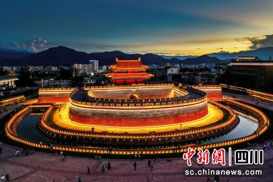 建昌古城夜景。(華采堂企業 供圖) 建昌古城夜景。(華采堂企業 供圖)