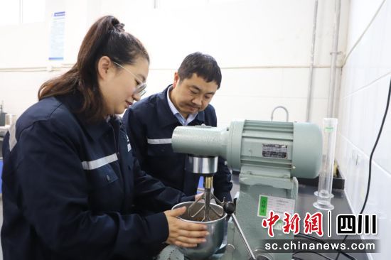 新材料制作成型。水電七局供圖 新材料制作成型。水電七局供圖