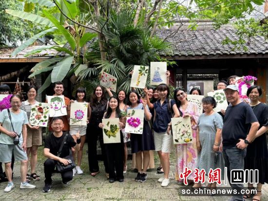 活動現場。天藝·濃園藝術博覽園供圖 活動現場。天藝·濃園藝術博覽園供圖