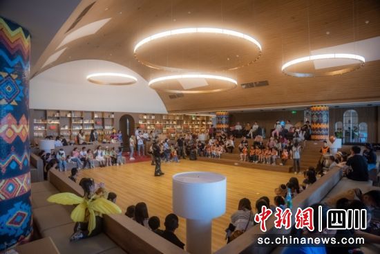 室內(nèi)教學(xué)區(qū)。蜀南文旅集團(tuán) 供圖 室內(nèi)教學(xué)區(qū)。蜀南文旅集團(tuán) 供圖