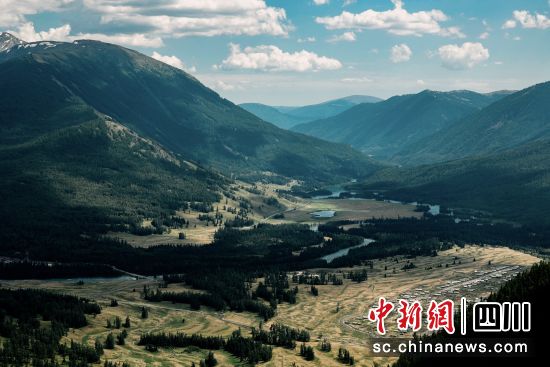 布拖美景。興業銀行成都分行供圖 布拖美景。興業銀行成都分行供圖
