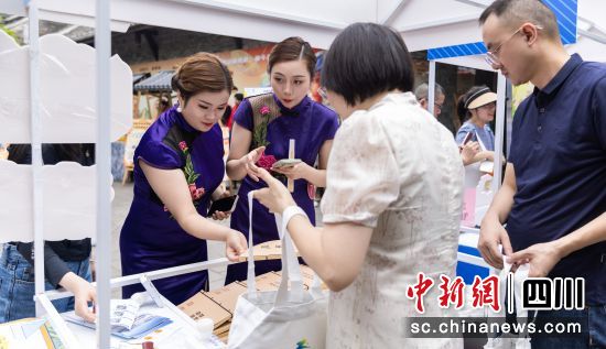 活動現(xiàn)場。成都市總工會供圖 活動現(xiàn)場。成都市總工會供圖