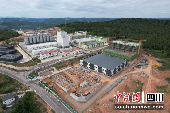 劍閣縣普安食品工業區建設現場。 中共劍閣縣委宣傳部 供圖 劍閣縣普安食品工業區建設現場。 中共劍閣縣委宣傳部 供圖