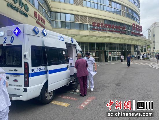 成都市五醫(yī)院金馬院前急救延伸網(wǎng)點投運。成都市五醫(yī)院 供圖 成都市五醫(yī)院金馬院前急救延伸網(wǎng)點投運。成都市五醫(yī)院 供圖