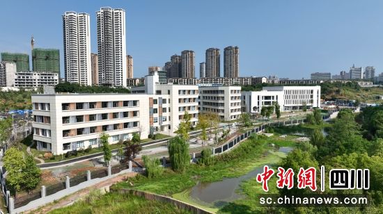 剛建成投用的南充市將軍學(xué)校。順慶區(qū)融媒體中心供圖 剛建成投用的南充市將軍學(xué)校。順慶區(qū)融媒體中心供圖