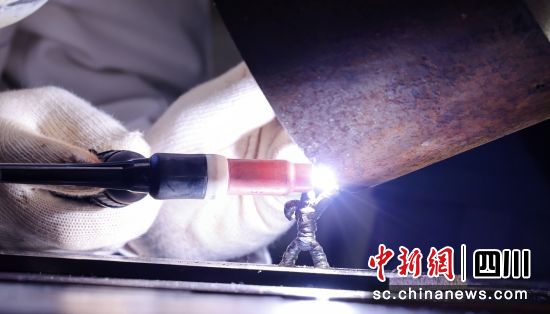 節目錄制現場。《天府工匠》節目組供圖 節目錄制現場。《天府工匠》節目組供圖