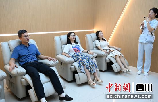 光照室體驗。榮縣衛健 供圖 光照室體驗。榮縣衛健 供圖