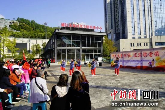 活動(dòng)現(xiàn)場(chǎng)。中共通江縣委宣傳部 供圖 活動(dòng)現(xiàn)場(chǎng)。中共通江縣委宣傳部 供圖