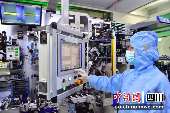 長虹新能源智造工廠。長虹控股集團供圖 長虹新能源智造工廠。長虹控股集團供圖