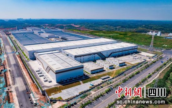 蜂巢能源(成都)動力電池制造及西南研發基地項目。成都東部新區 供圖 蜂巢能源(成都)動力電池制造及西南研發基地項目。成都東部新區 供圖